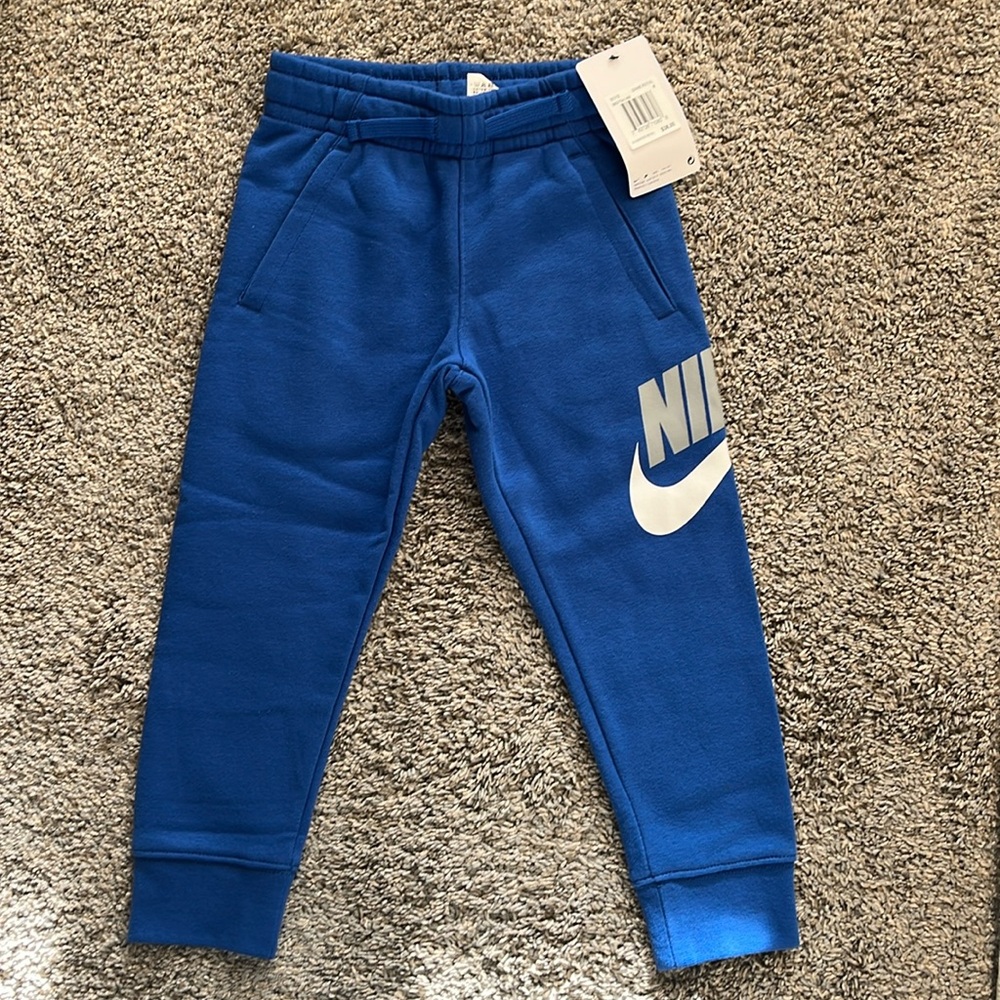 Nike joggers